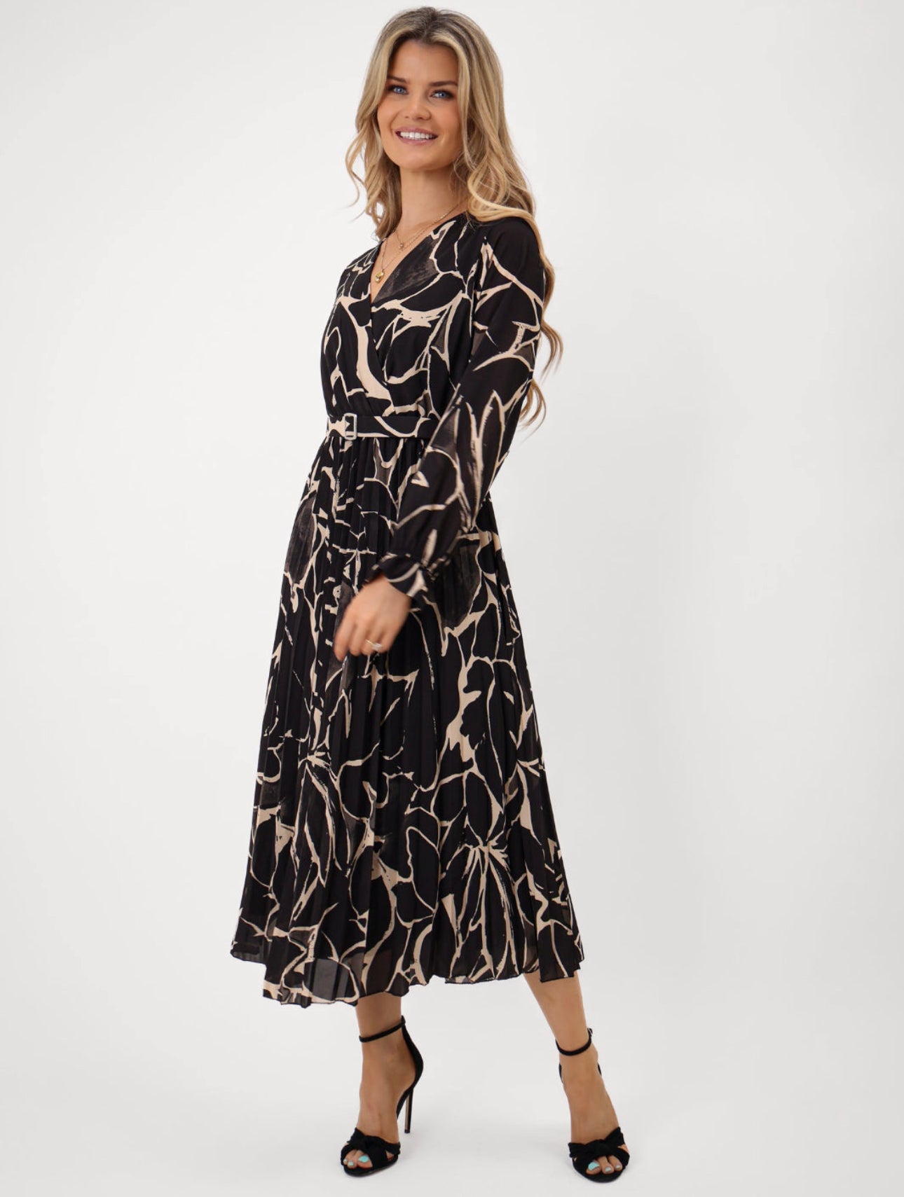 Kate & Pippa Positano dress black