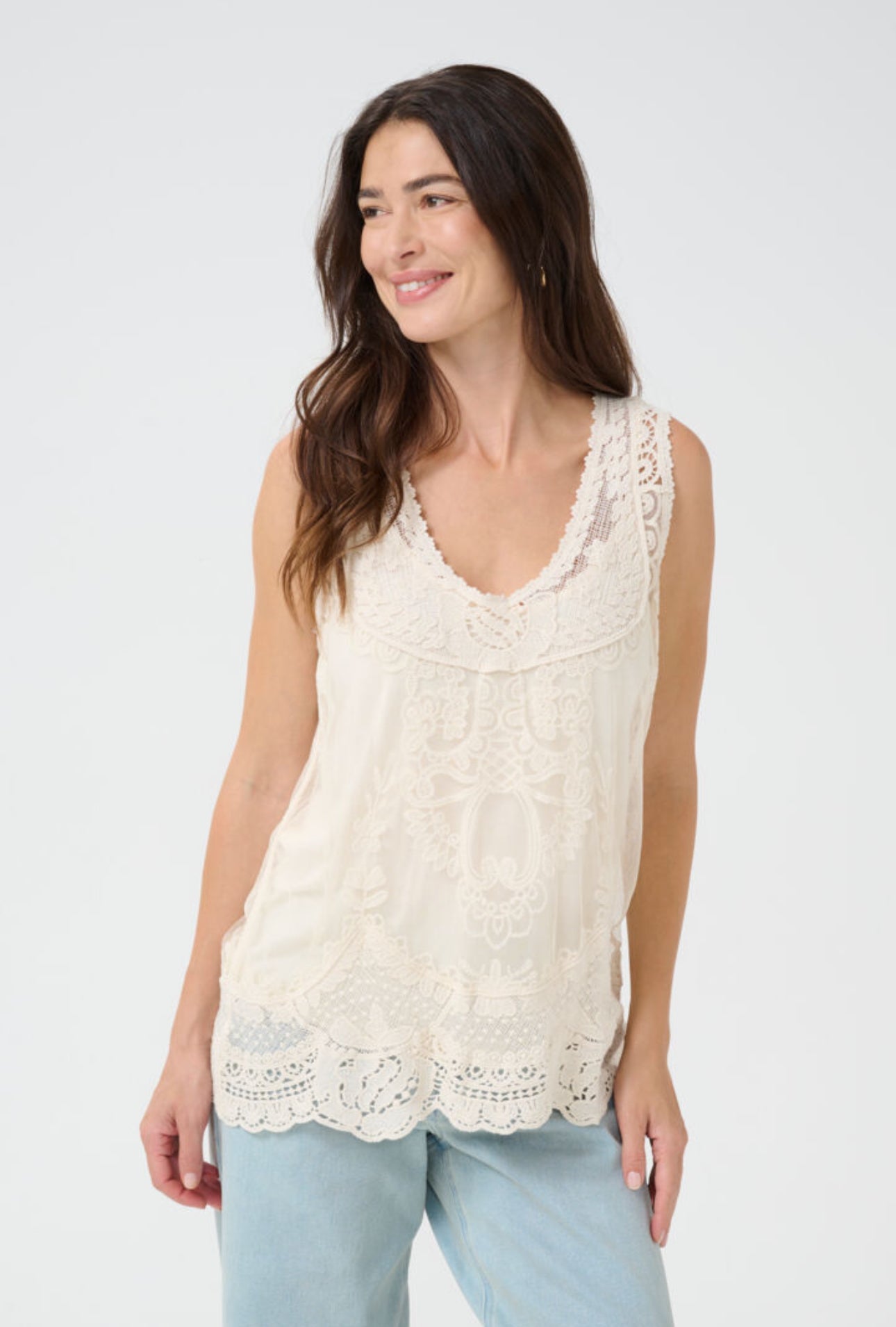 CREAM Lua vintage lace top