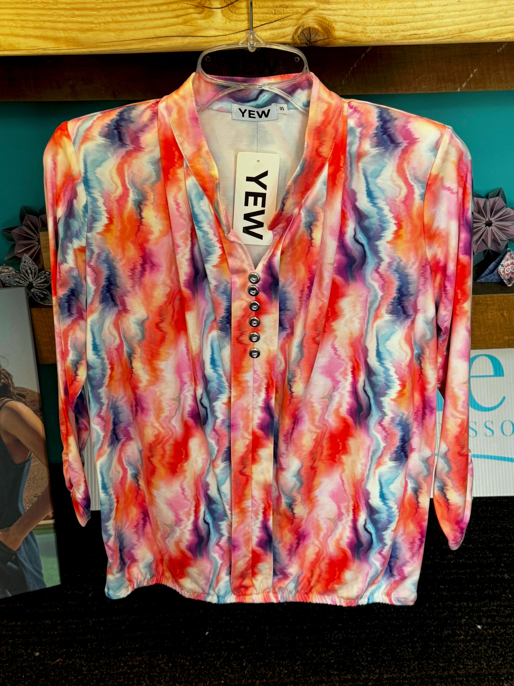 Yew Sunset top with buttons