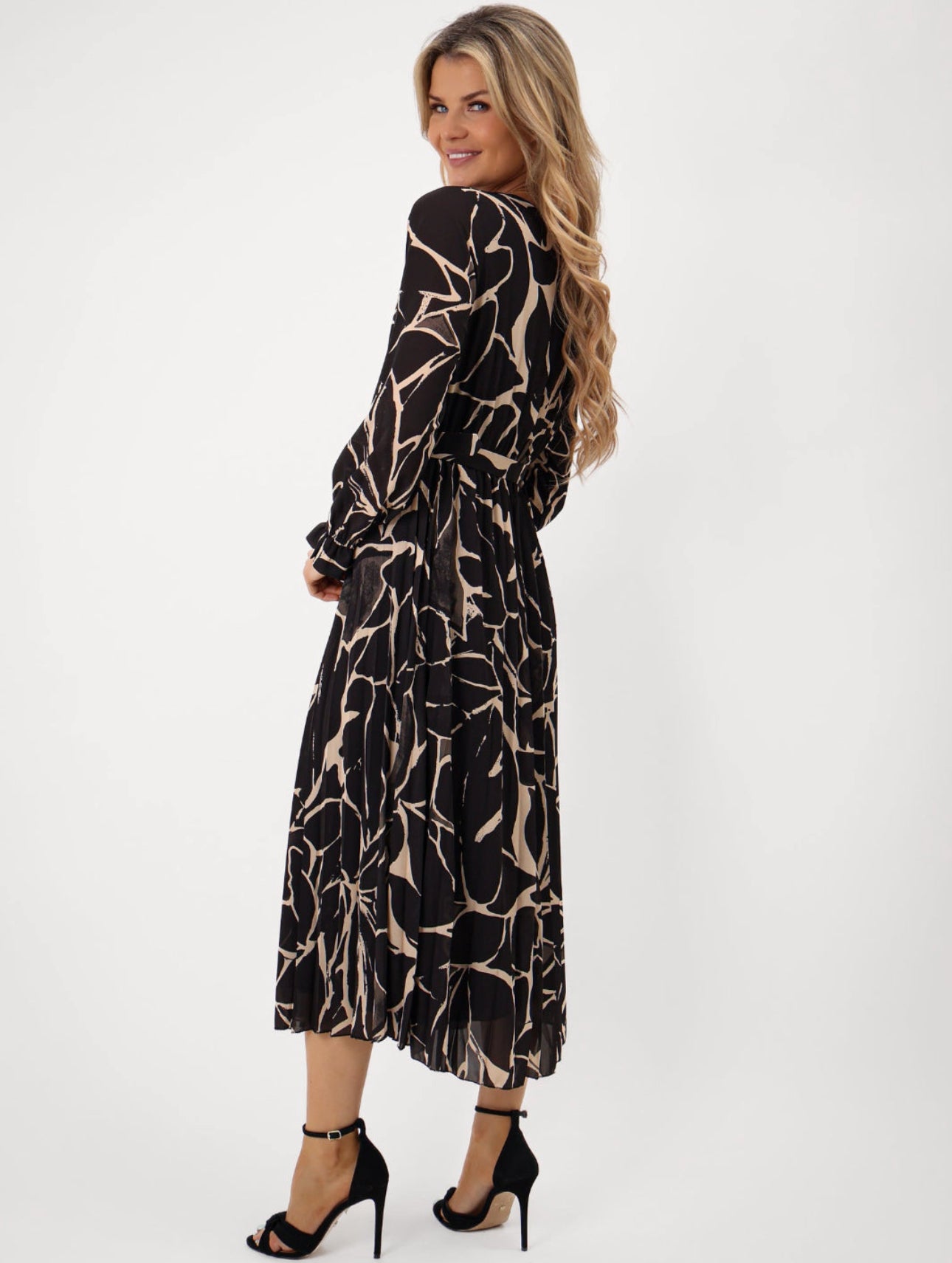Kate & Pippa Positano dress black