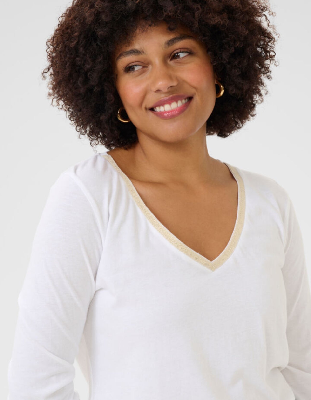 CREAM Naia White v-neck 3/4 sleeve t-shirt