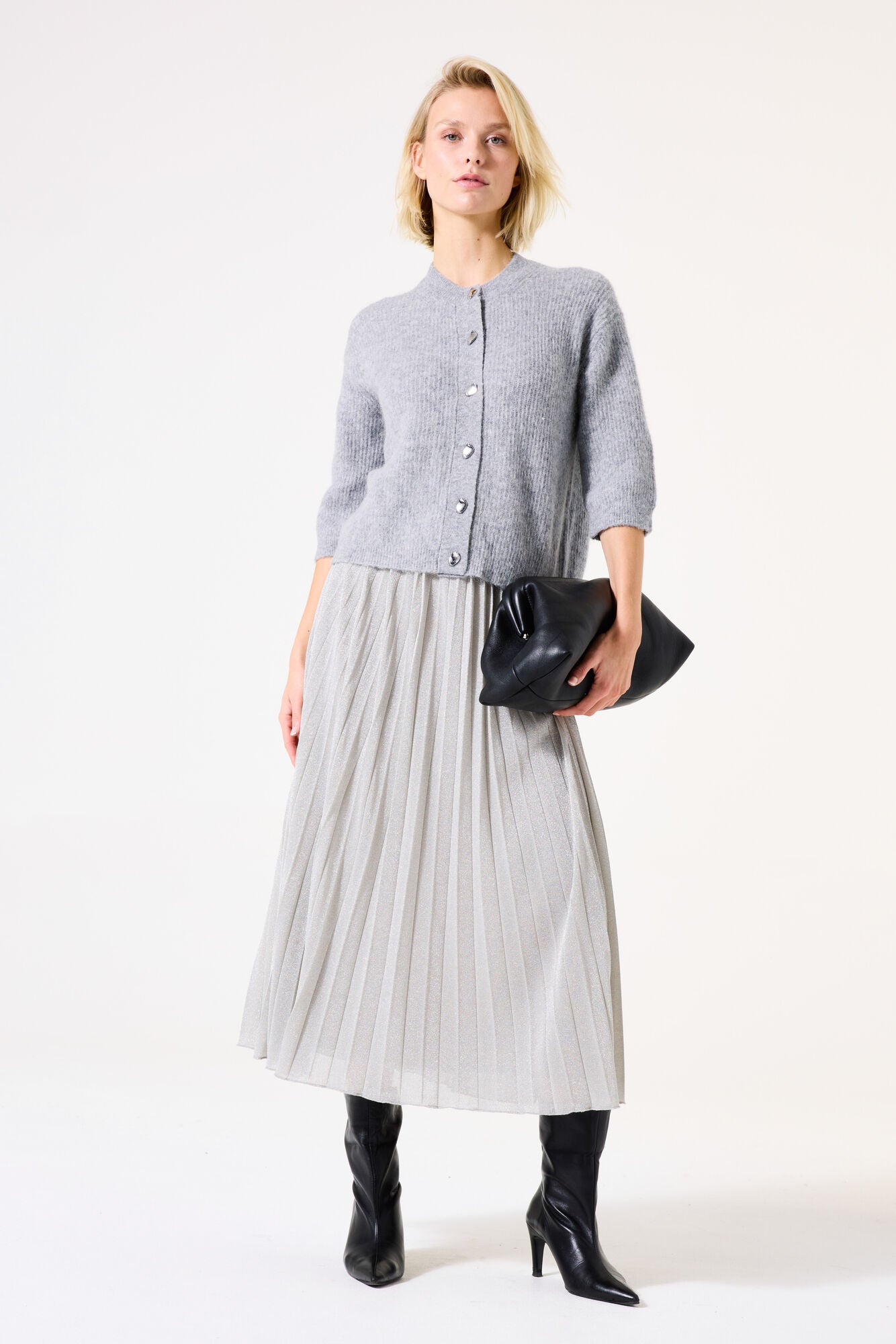 Garcia Grey Cardi button detail