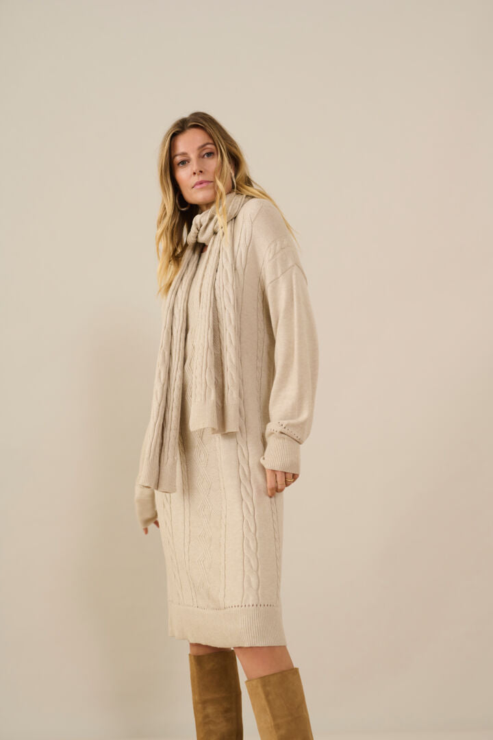 CREAM Dela knit scarf