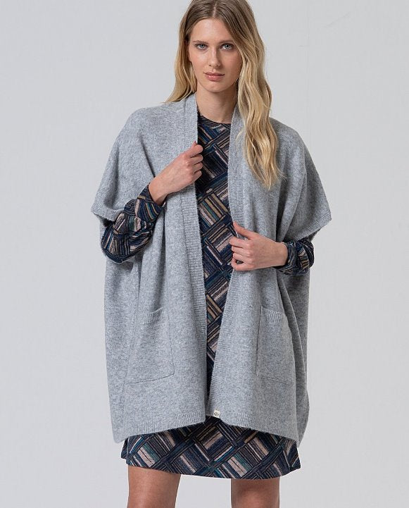 Surkana Soft grey cardi/poncho