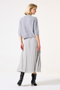 Garcia Grey Cardi button detail