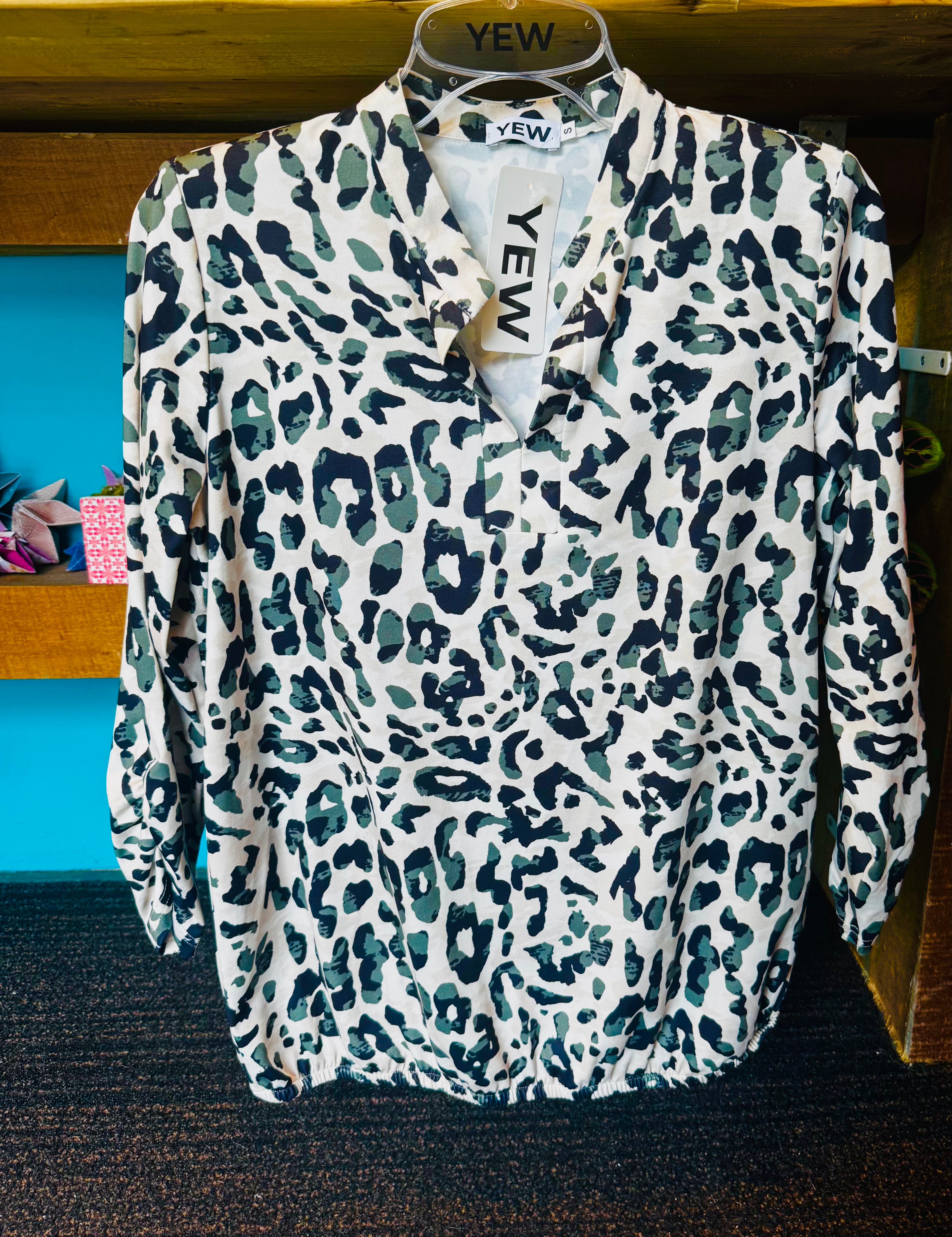Yew top in Leopard print
