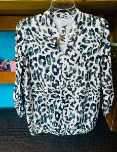 Yew top in Leopard print