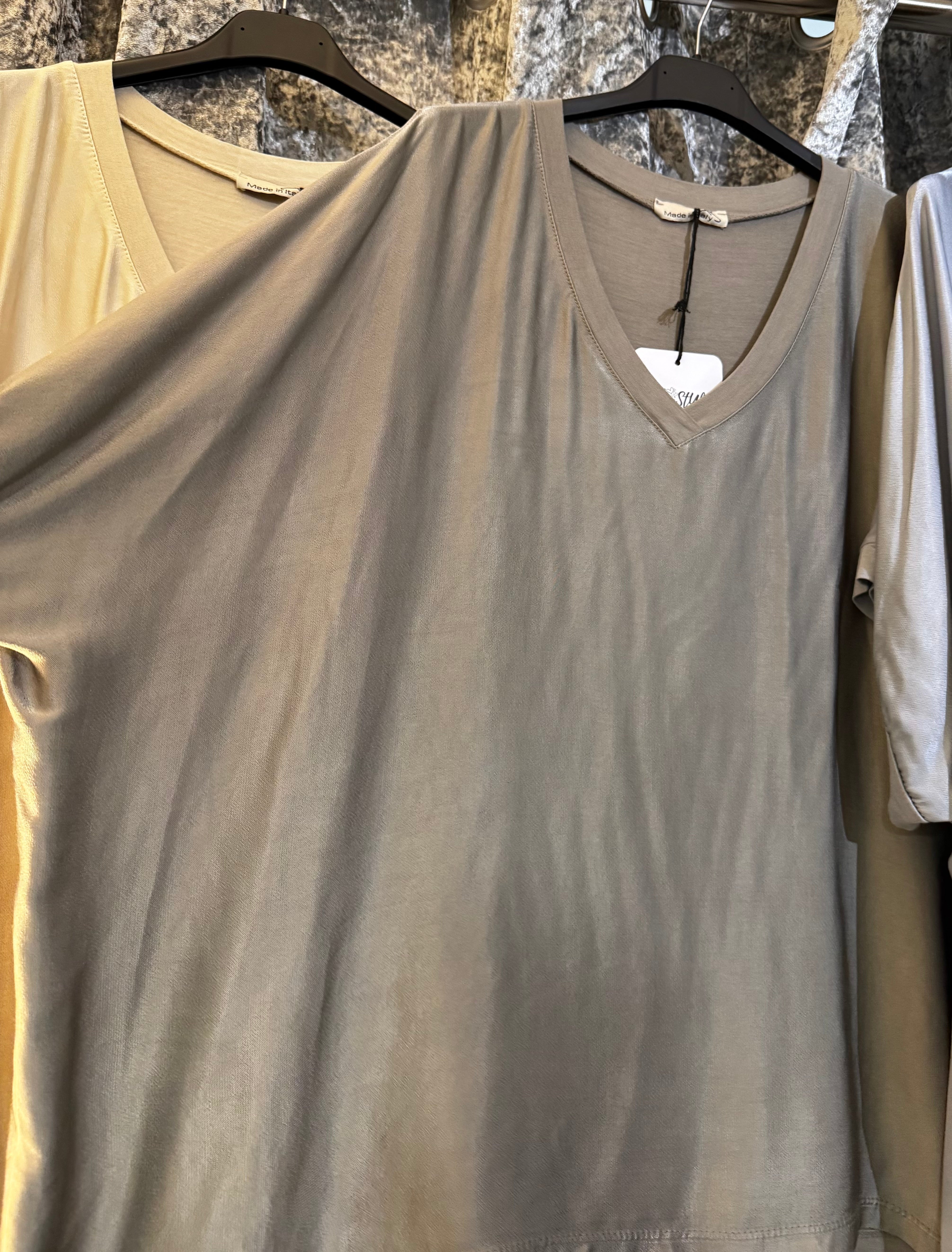 Lia top in Taupe