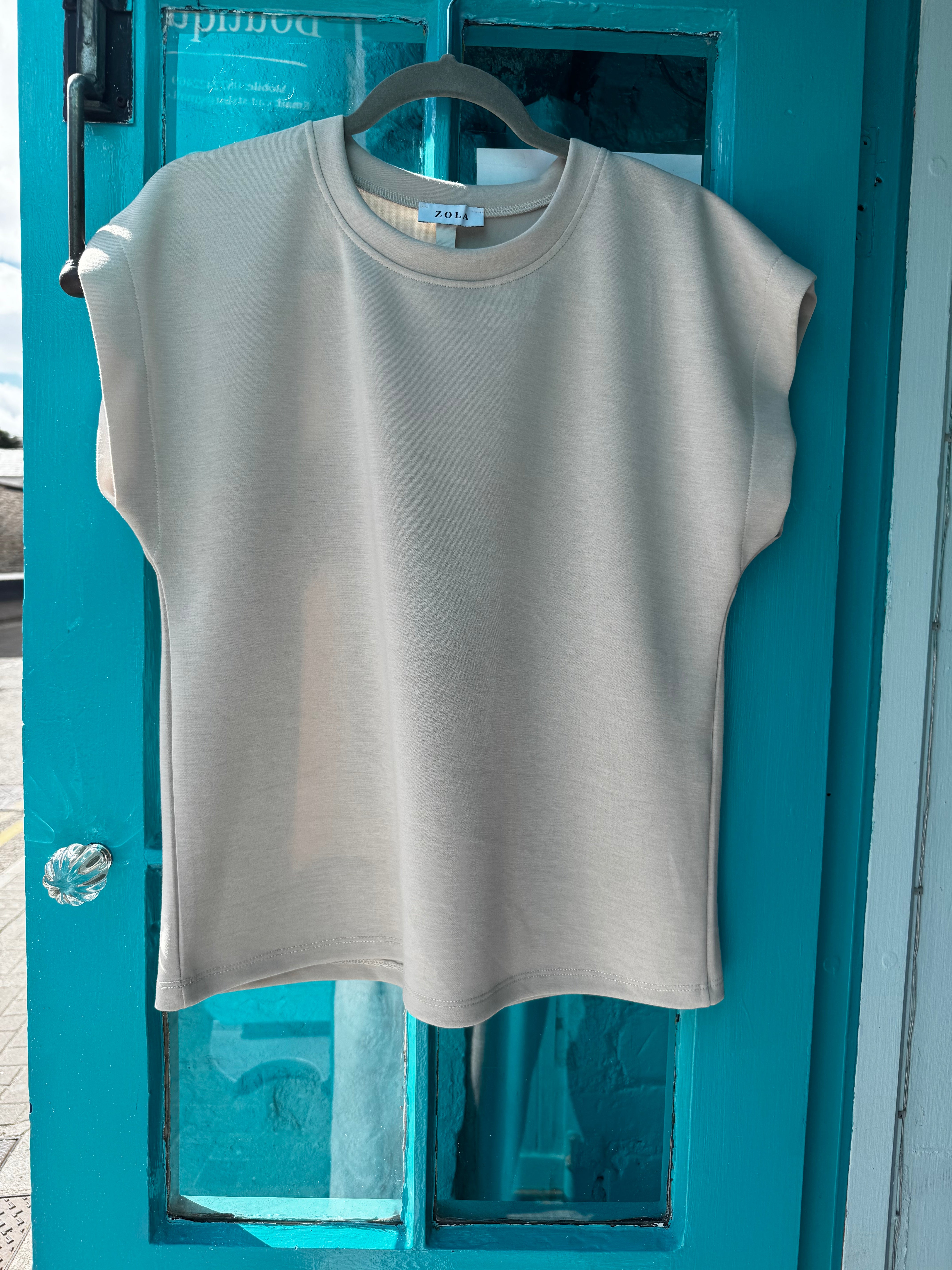 Zola Cream Cap slv Top