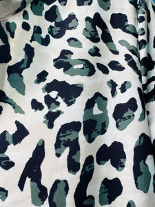 Yew top in Leopard print