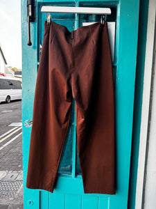 Zola Pin Tuck Trousers in Choclate