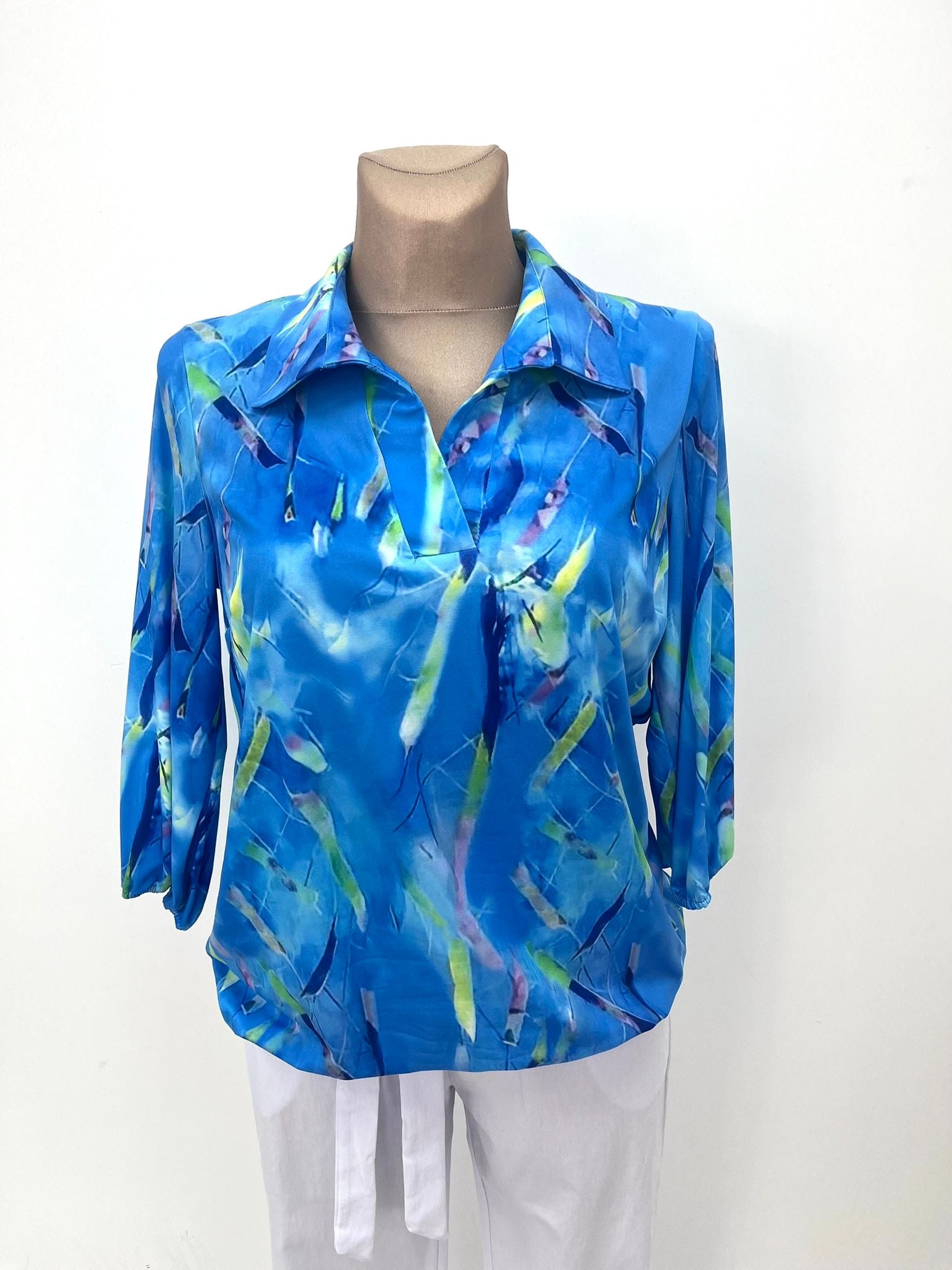 Yew Miami Blue top with collar