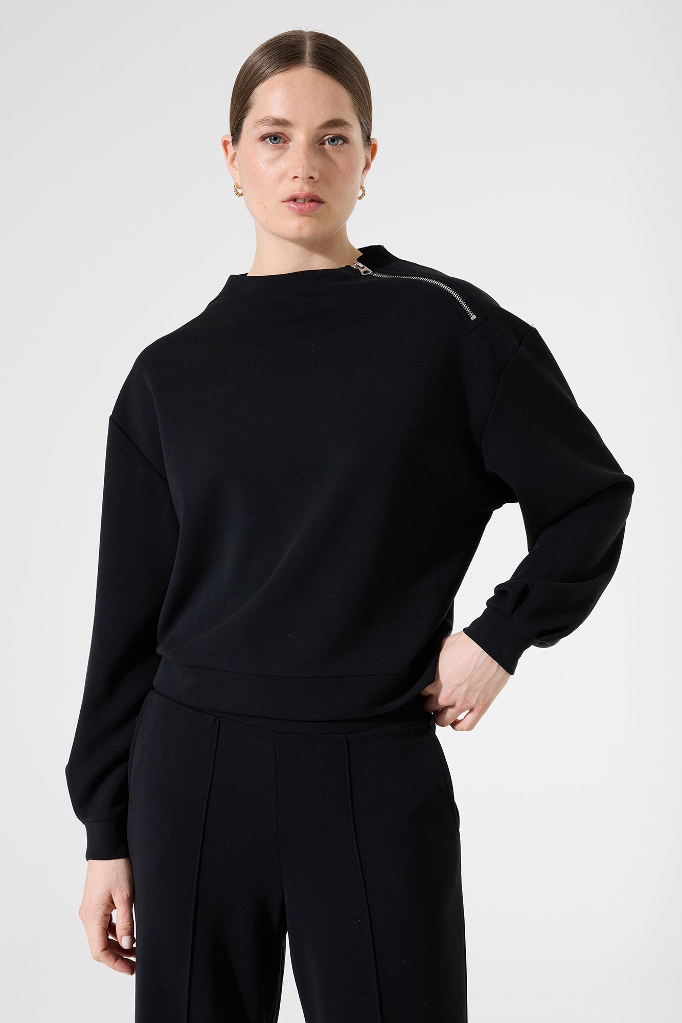 Garcia Black dressy sweatshirt