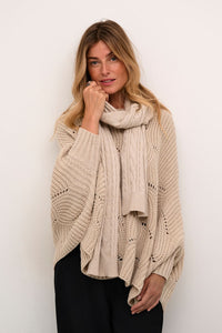 CREAM Dela knit scarf